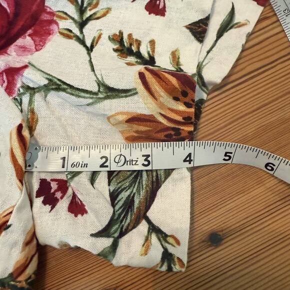 C&C California Shorts Sz 8 White Floral Beaded Belt Linen Blend Boho Festival - Picture 10 of 11